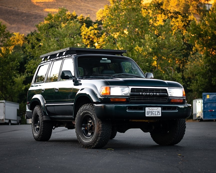Toyota Land Cruiser FJ80 04